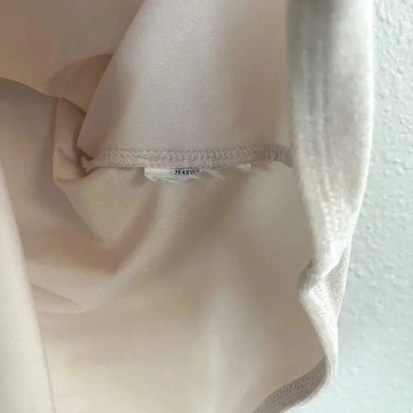 ☀️Guess Pink Velvet Bodysuit - Picture 3 of 6